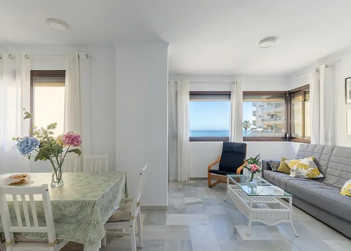 Chill & Pool Apartamento Torremolinos