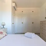Chill & Pool Апартаменти *