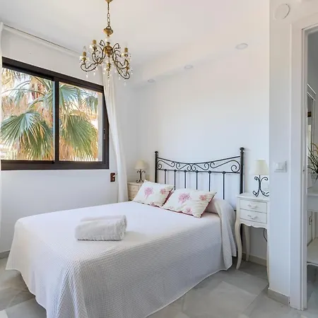 Chill & Pool Apartment Torremolinos